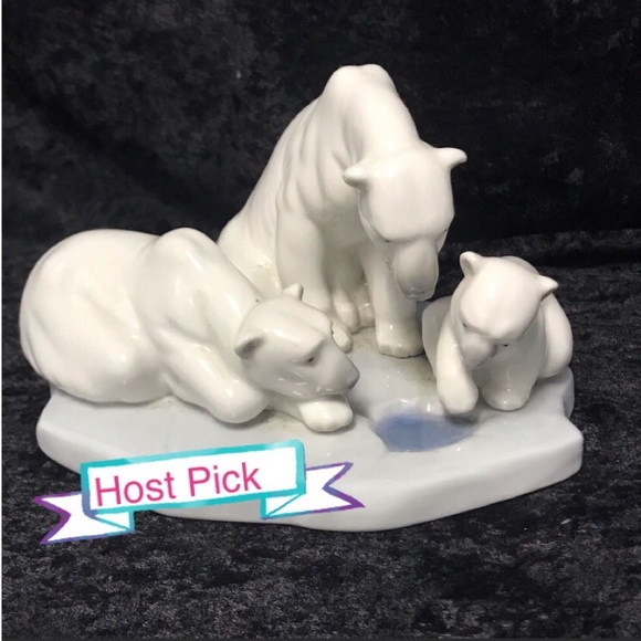 Lladro Other - Lladro 3 polar bears on ice mom dad baby cub family